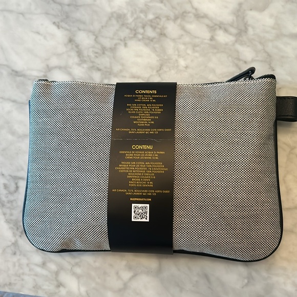 Acqua di Parma travel bag filled with amazing beauty products! - Picture 2 of 3